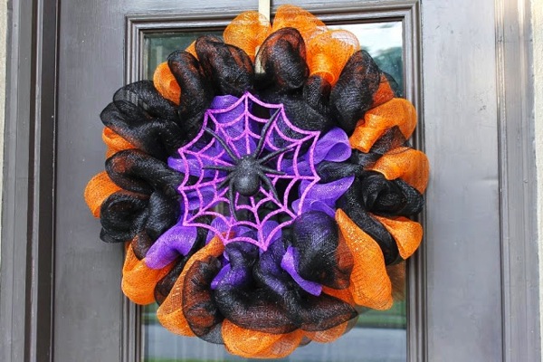 Miss Kopy Kat Spider Deco Mesh Wreath
