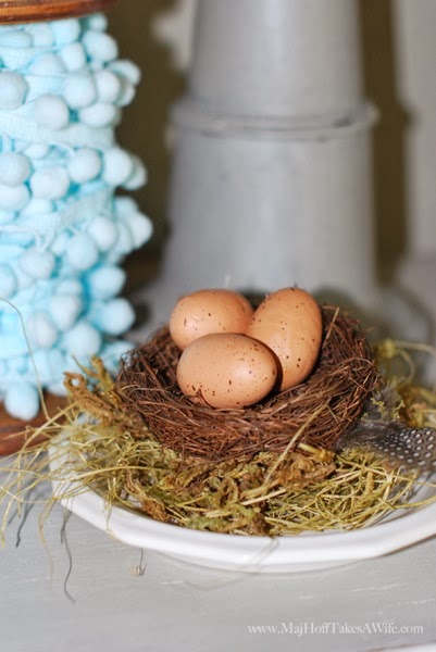 Easter nest with egg and feather pom pom trim