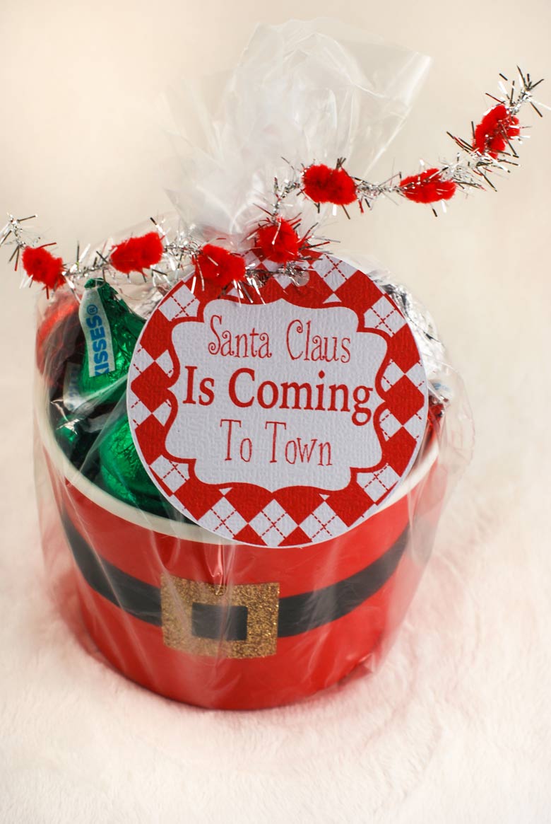 Christmas gift wrapped with a clear sandwich bag and ribbon with a free printable gift tag