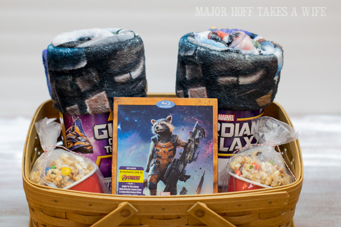 Guardians of the Galaxy movie basket with movie munch. It's time for a Family Movie Night! You won't want to miss this recipe for the fabulous Movie Munch! Can you guess what the secret ingredient is? Post also shows how to create your own Guardians of the Galaxy Gift Basket, perfect for your favorite super hero fans, or for a Finals Survival kit. #OwnTheGalaxy #CBias #sp #ad