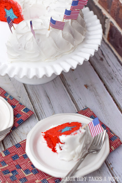 Mini Flag Picks make easy patriotic cake toppers.