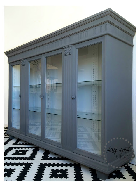 The Nadine Cabinet 0895 F Painted With Pure  Original Classico Paint