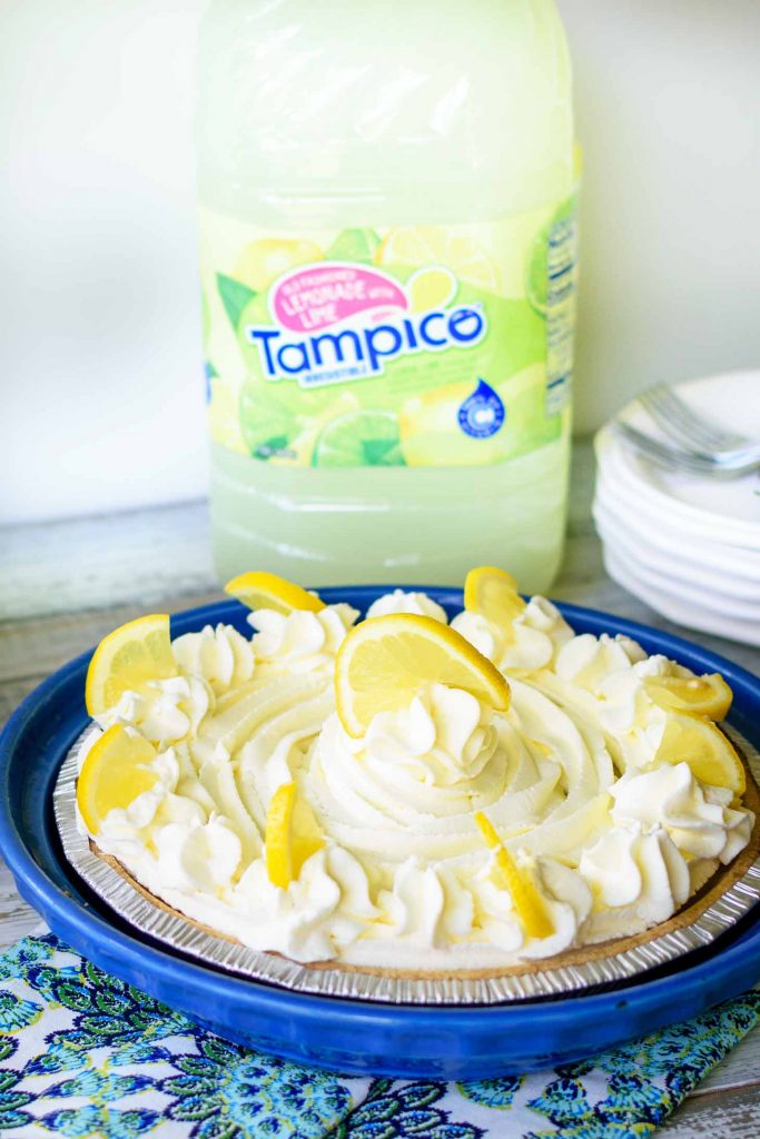 old fashioned lemon icebox pie with eggs