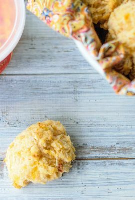 how to make pimiento cheese drop biscuits
