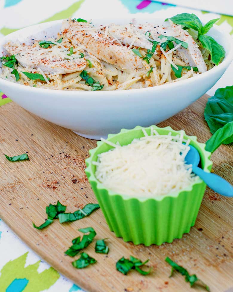 learn how to cook blackened chicken pasta for this easy weeknight dish of chicken pieces, alfredo sauce and fresh pasta, basil and parmesan.