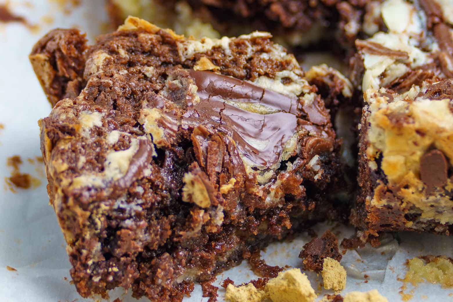 Ooey gooey bars with ginger chocolate and cream cheese